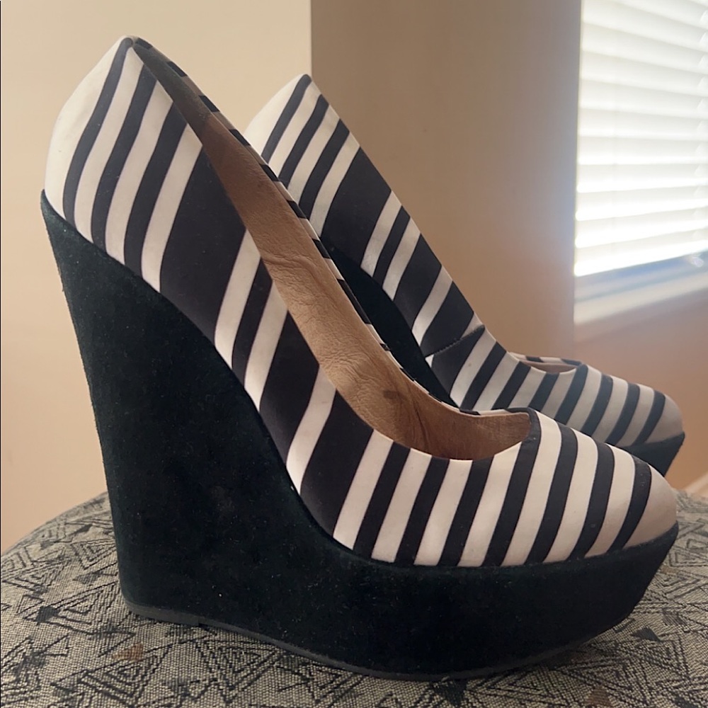 Striped black and white Aldo wedges